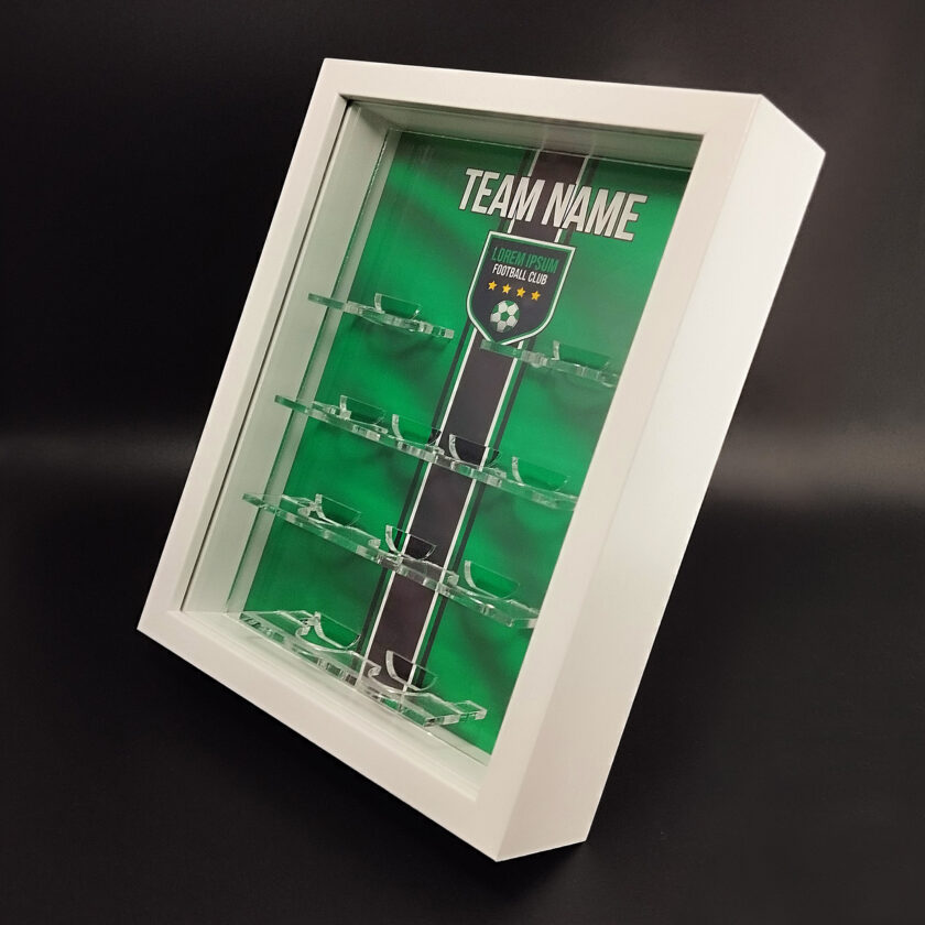 Cornice in legno personalizzabile per esporre una squadra Subbuteo